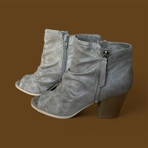 Ruched Booties Boots Taupe Suede Boho Peep Toe Block Heel 9 1/2 CHUNKY y2K